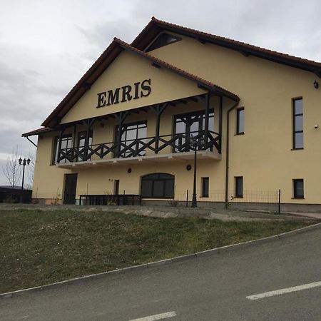 Pensiunea Emris Spatac Zewnętrze zdjęcie